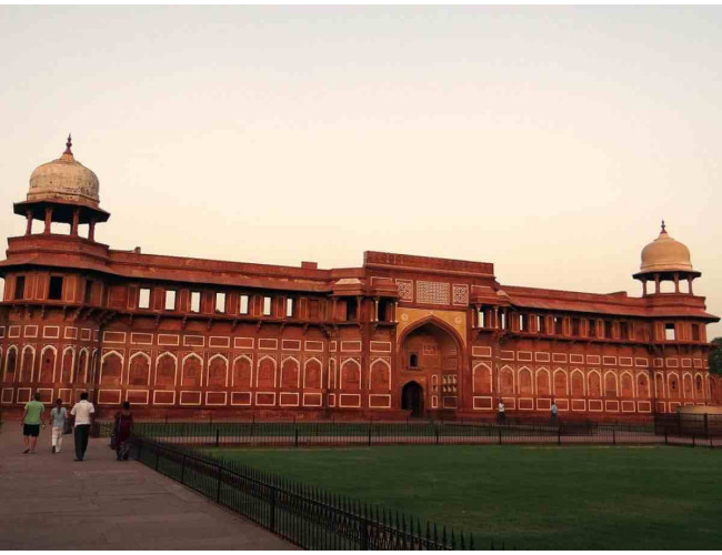 Taj Mahal Day Tour from Delhi by Private Car