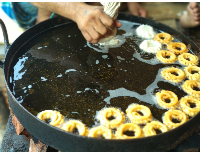 Agra Heritage Walk and Local Food Tour