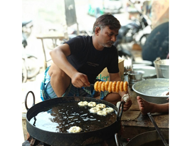 Agra Heritage Walk and Local Food Tour