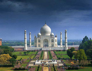 Taj Mahal moonlight tour