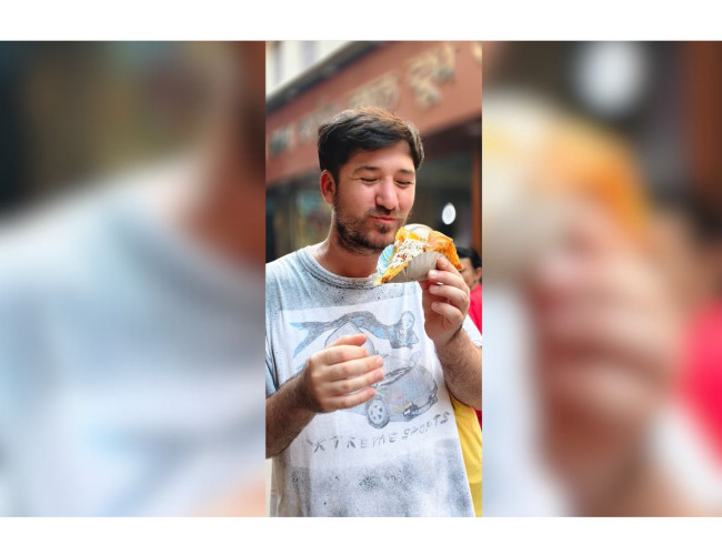 Agra Heritage Walk and Local Food Tour